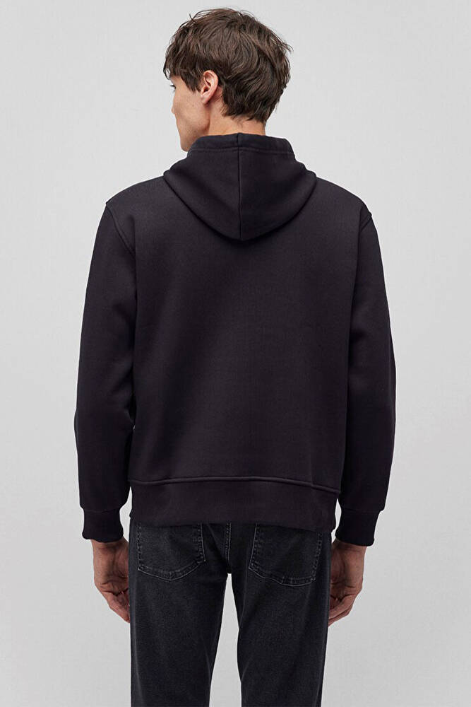 Erkek Kapüşonlu Sweat 065809-900 Siyah  Erkek Kapüşonlu Sweat 065809-900 Siyah