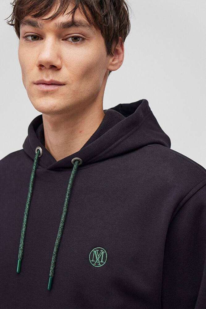 Erkek Kapüşonlu Sweat 065809-900 Siyah  Erkek Kapüşonlu Sweat 065809-900 Siyah