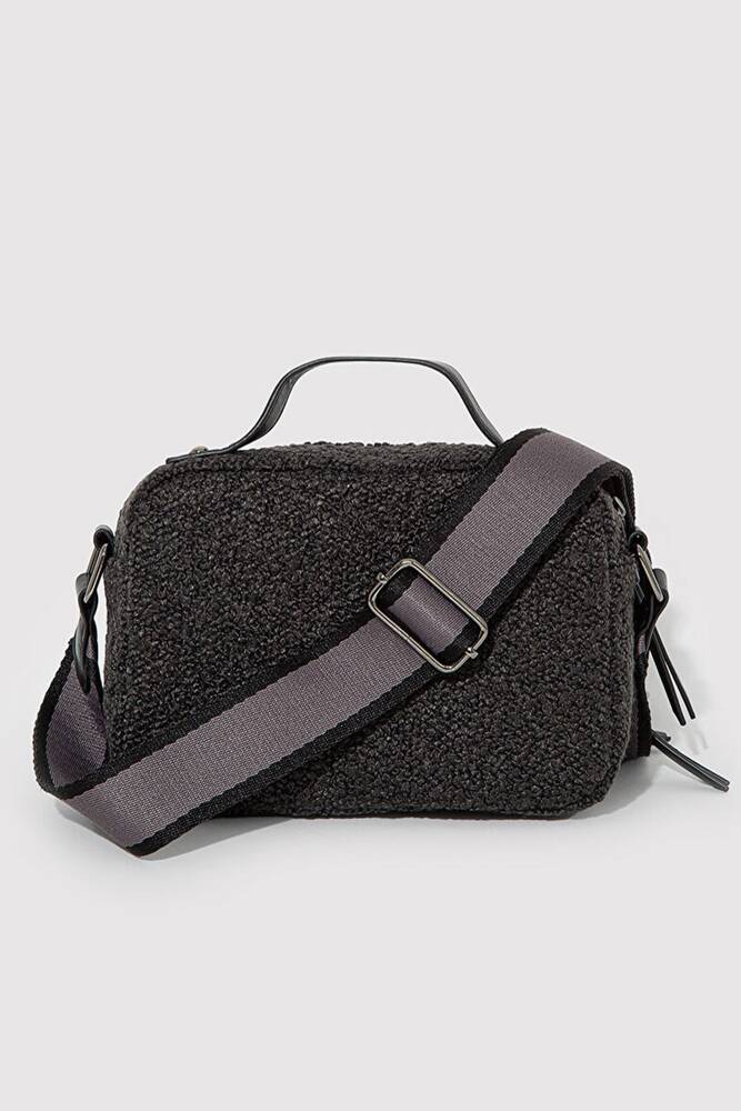 Kadın Çapraz Çanta 1912640-900 Siyah  Kadın Çapraz Çanta 1912640-900 Siyah