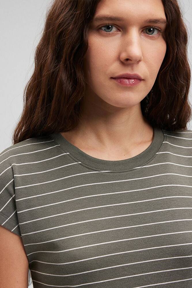 Kadın Çizgili Crop Tişört 168382-71841 Yeşil 
