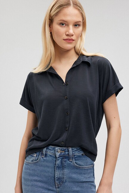 Mavi - Kadın Lux Touch Modal Tişört 168081-900 Siyah 