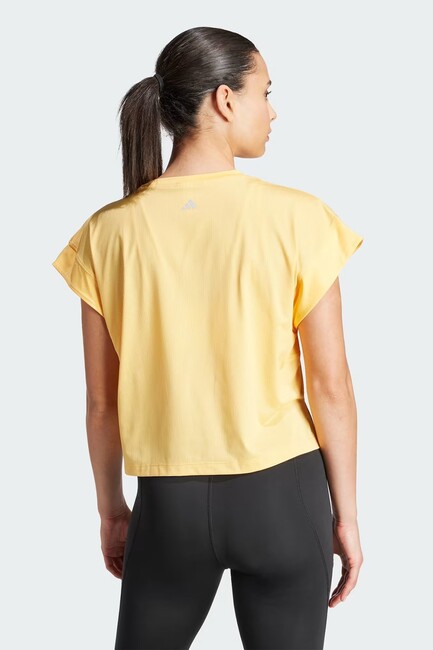 Adidas - Kadın Studıo Tişört IS2982 Sarı (1)