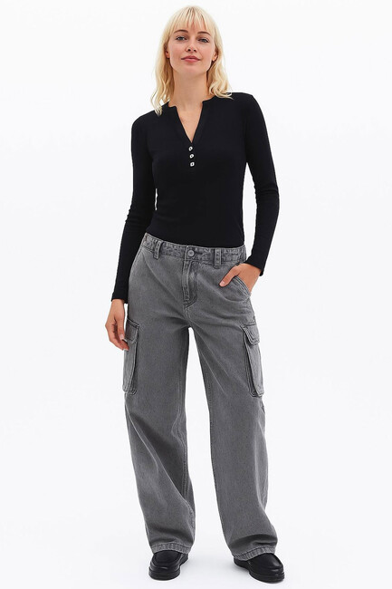 Kadın Yakası Düğmeli Tişört 25K0136K1 Siyah - Thumbnail